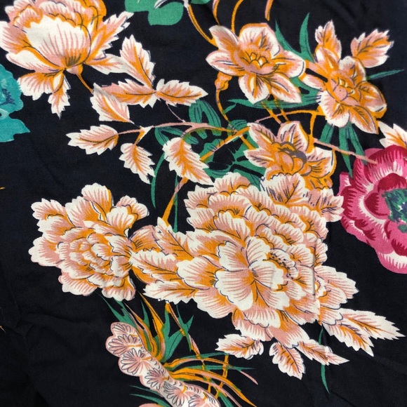 Floral Blouse - Picture 3 of 3